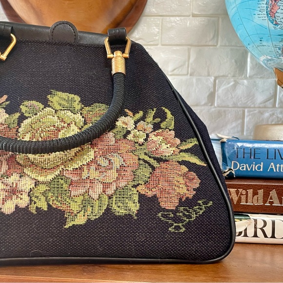 Vintage Lilac Floral Tapestry Needlepoint Bag Purse - Picture 4 of 14